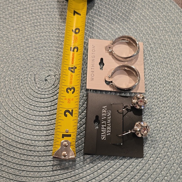 SIMPLY VERA & WORTHINGTON WOMEN'S FASHION JEWELRY SILVERTONE EARRINGS … - Picture 6 of 9